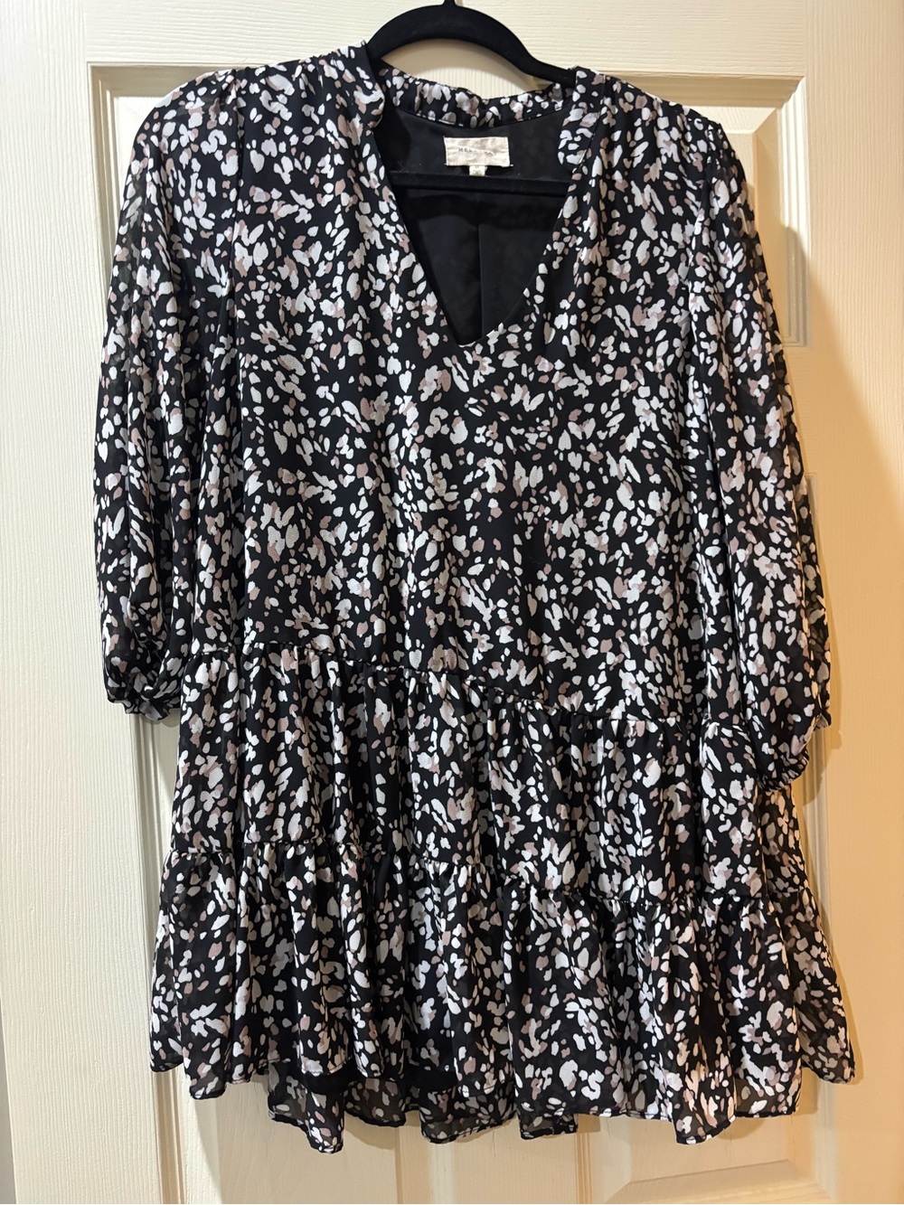 MELLODAY Black and Taupe Abstract Print Blouse